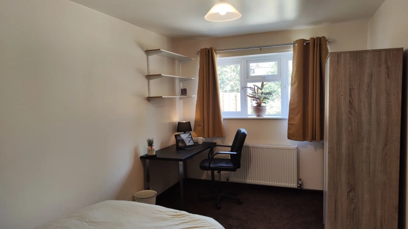 Dunkirk Student:   Brailsford Road - 6 Bedroom modern - Thumbnail 5